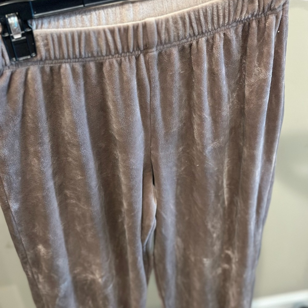 Velvet joggers